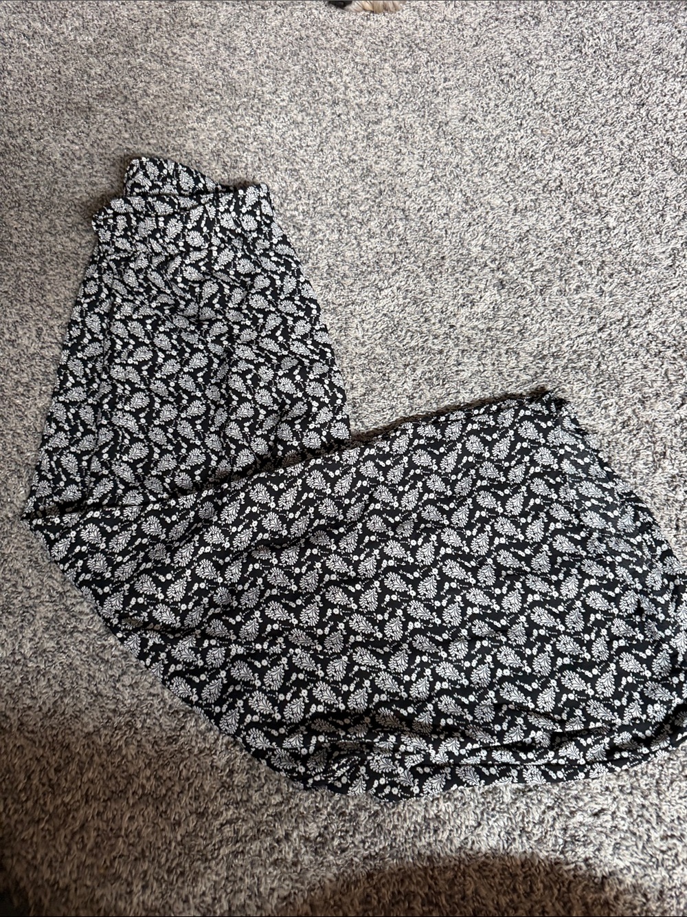 Pleione Black and White Floral Wide-Leg Trousers